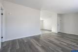 1074 Rodan Av - Photo 6