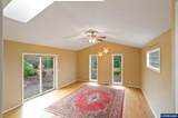 1060 Silver Falls Dr - Photo 10
