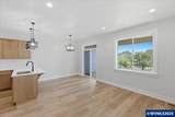 597 Evergreen Av - Photo 17