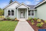 2426 Oak St - Photo 1