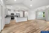 2426 Oak St - Photo 2