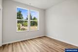 2426 Oak St - Photo 31