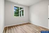 2426 Oak St - Photo 37