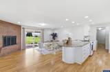 5750 Macleay Rd - Photo 15