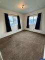 2400 Stratus - Photo 17