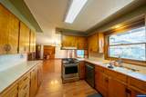 850 Empire St - Photo 9