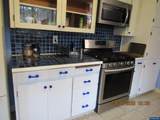854 Swift Av - Photo 7