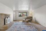 1740 Vanderbeck Ln - Photo 10