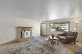 1740 Vanderbeck Ln - Photo 9