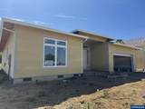 3266 Nightingale Dr - Photo 1