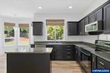 2107 Grace Av - Photo 11