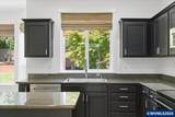 2107 Grace Av - Photo 12