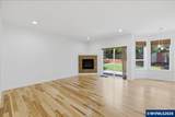 2107 Grace Av - Photo 19