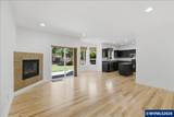 2107 Grace Av - Photo 20