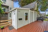 370 24th St - Photo 33