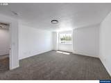 1041 Fabry Rd - Photo 9