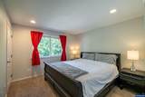 2190 Maplewood Dr - Photo 29
