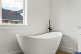 1271 Brown St - Photo 35