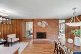 560 Merrie Dr - Photo 11