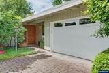 560 Merrie Dr - Photo 4