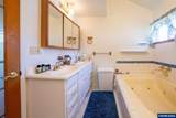 1017 Lake Dr - Photo 29