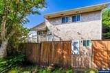 1017 Lake Dr - Photo 5