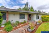 1360 Laurelwood Dr - Photo 3
