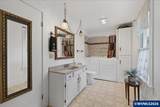 935 Springhill Dr - Photo 27