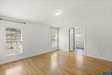 1035 Cedar Hill Ct - Photo 9