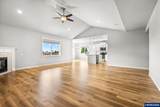 4722 Royal Dr - Photo 10
