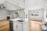 4722 Royal Dr - Photo 18