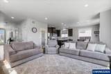 3104 36th Av - Photo 2