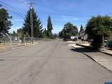210 Hoyt St - Photo 20
