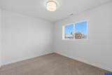 255 Jensen Av - Photo 12