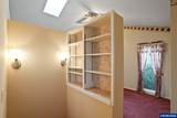 1060 Silver Falls Dr - Photo 22