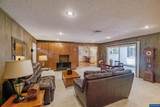 334 13th Av - Photo 11