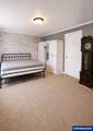 2042 Summit Av - Photo 11