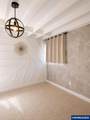 2042 Summit Av - Photo 12