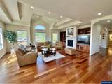 3670 Goldfinch Dr - Photo 3