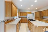 310 Foxglove St - Photo 14