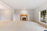 310 Foxglove St - Photo 21
