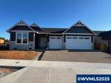 739 Jordan Elizabeth Av - Photo 1