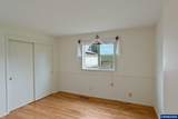 1060 Silver Falls Dr - Photo 18