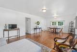 370 24th St - Photo 9