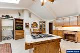 10685 Oak Dr - Photo 18