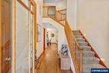 565 Shelokum Dr - Photo 3