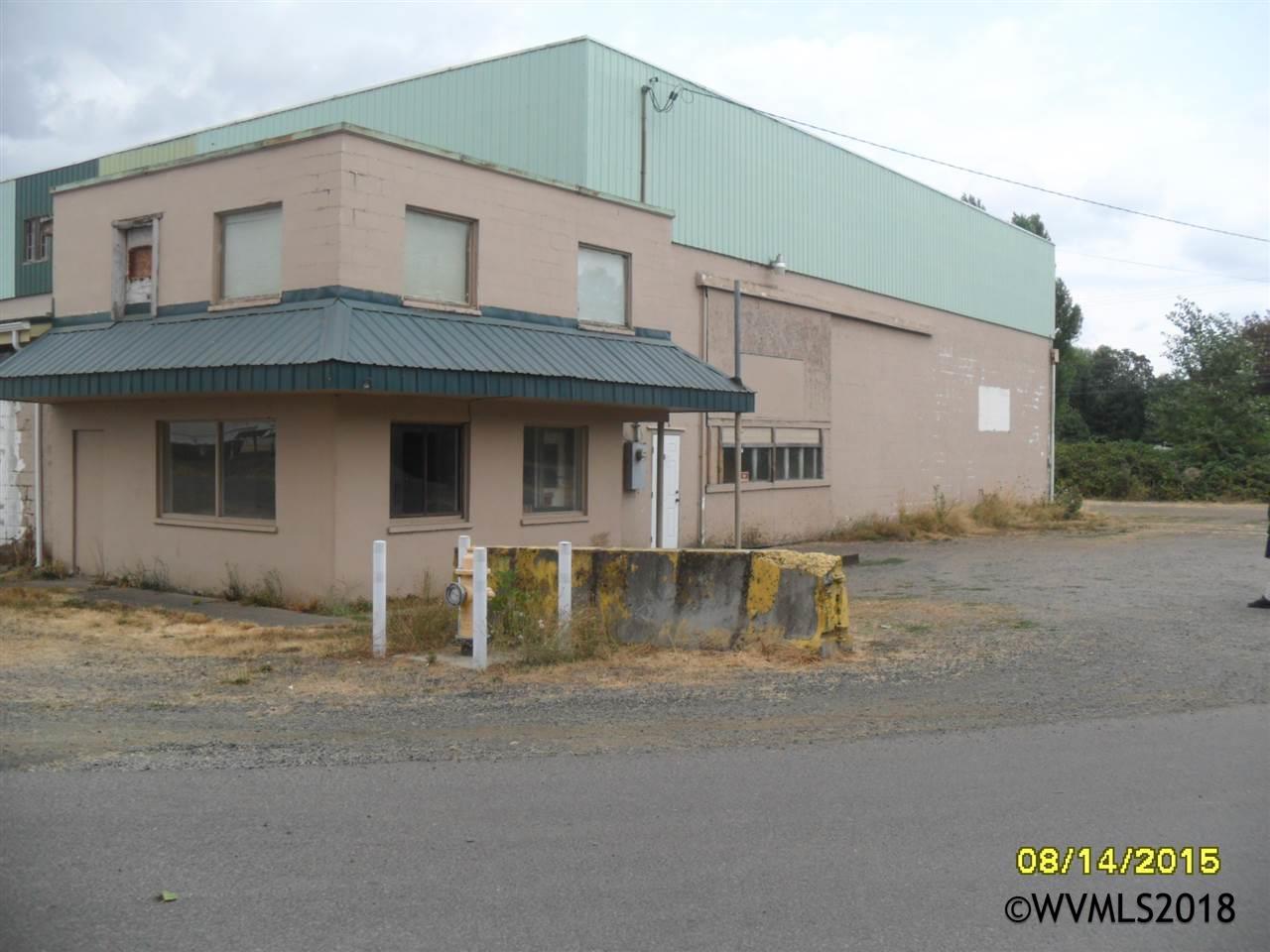 155 Williams - Photo 1