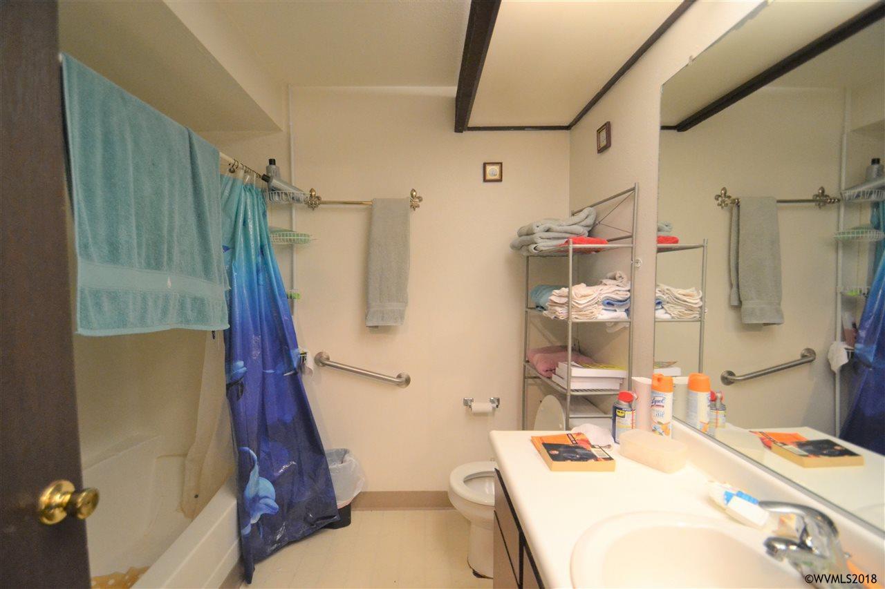 3404 19th Av - Photo 1