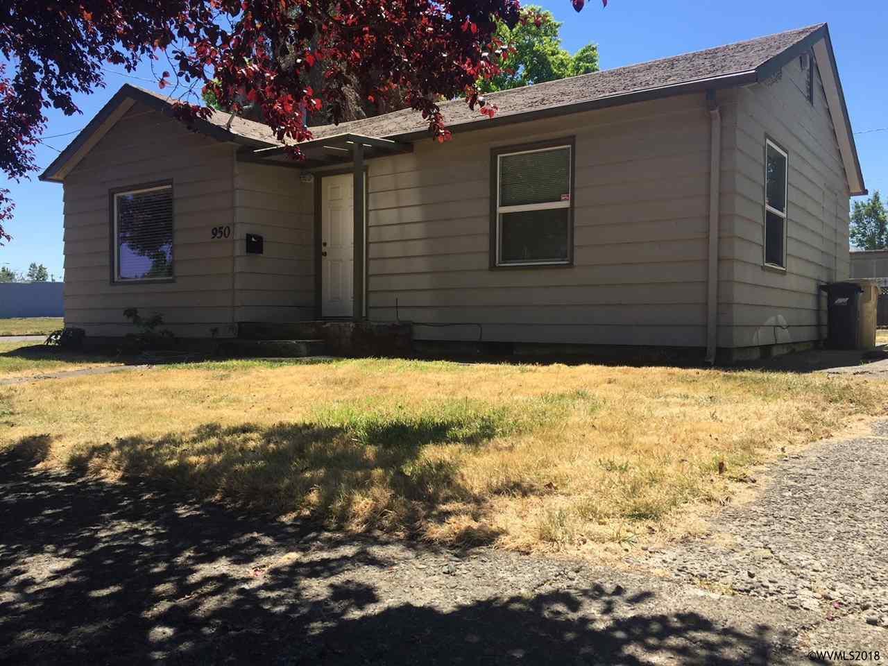 950 7th Av - Photo 1