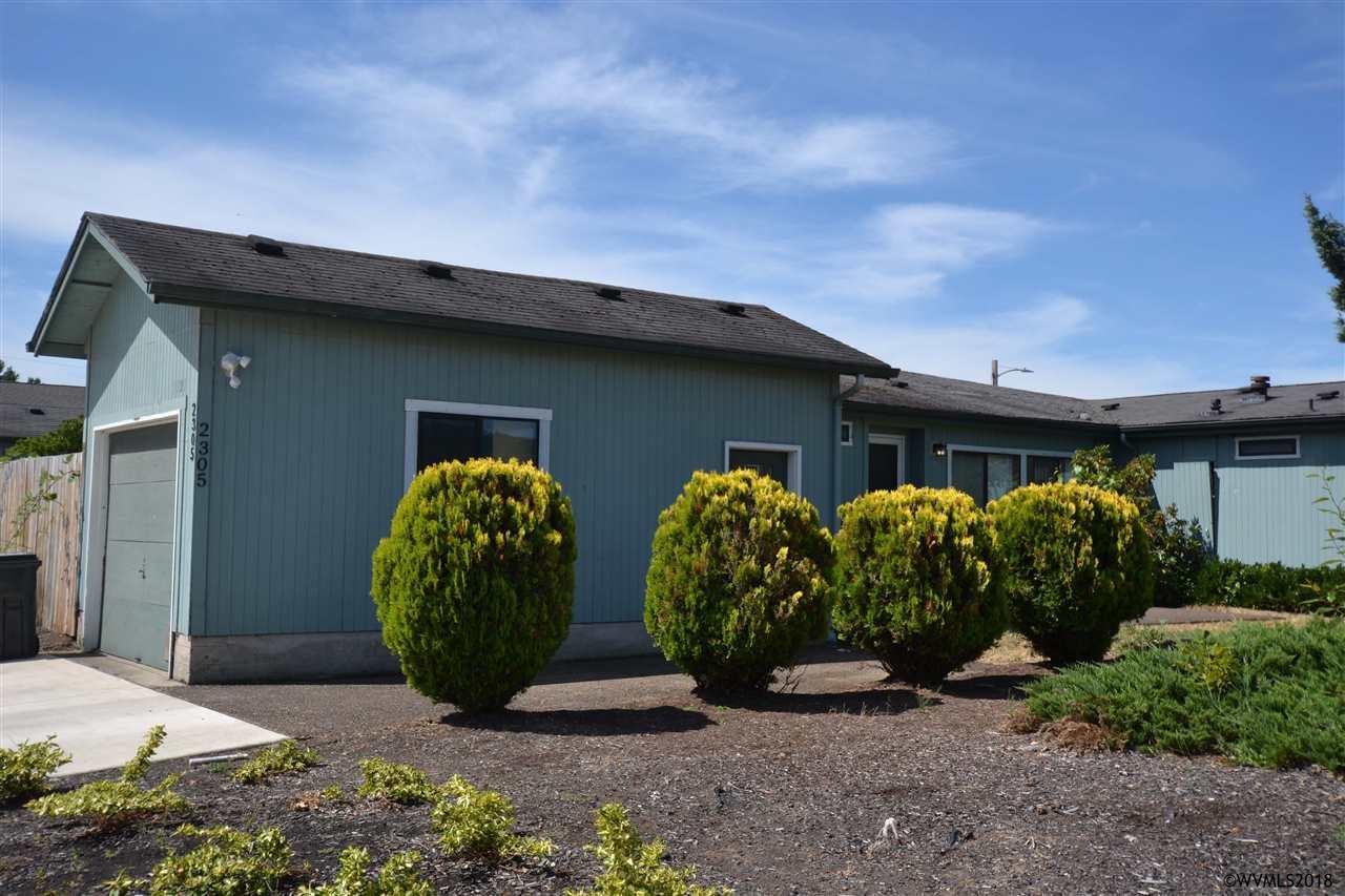 2305 Jasper St - Photo 1
